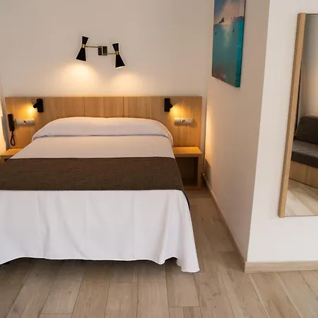 Sunside Ibiza Studios - Only Adults- Formerly Known As Central Park Sant Antoni de Portmany Zewnętrze zdjęcie