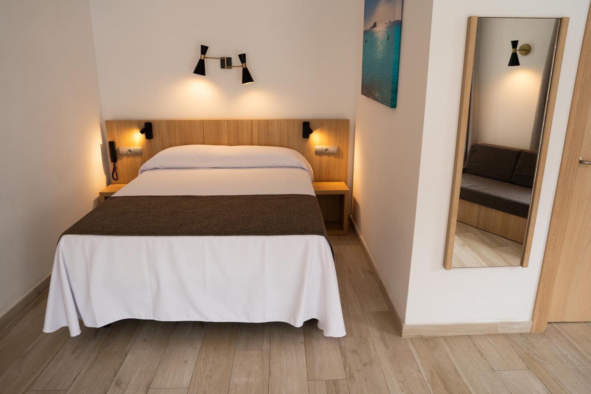 Sunside Ibiza - Only Adults- Formerly Known As Park Appartement San Antonio (Ibiza)